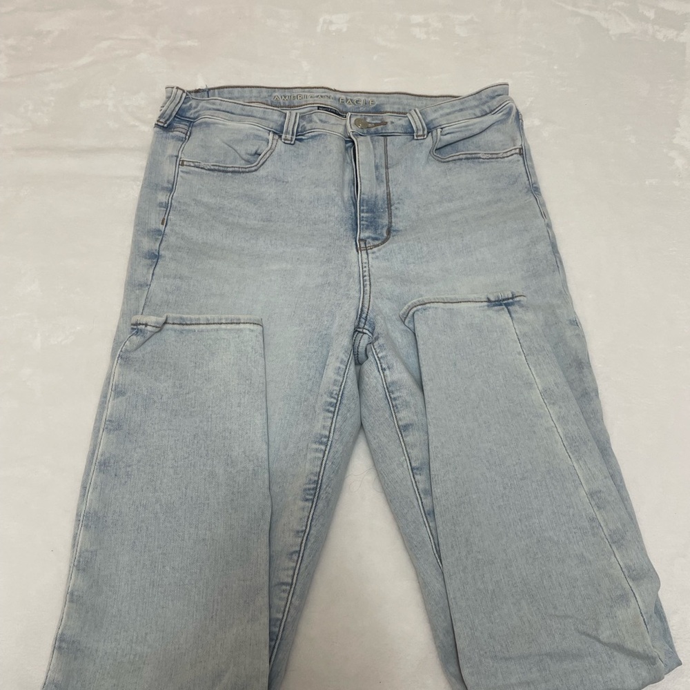 American Eagle Outfitters Light Wash Denim Jeans